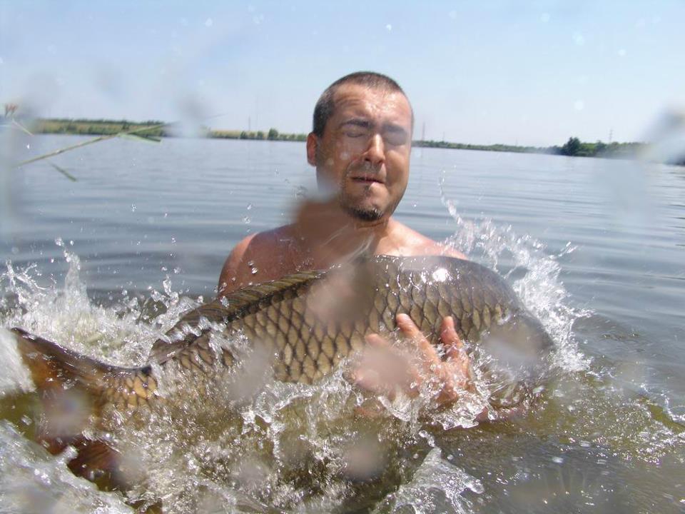 CONCURS LIKE-URI  - VOT PE FACEBOOK  - Banuta George